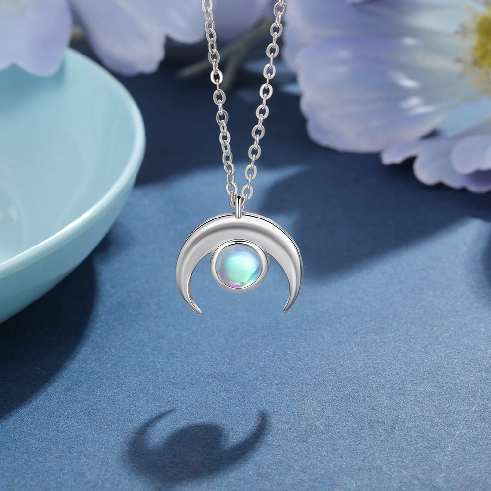 Silver Color Moonstone Necklaces Cute Sun and Moon Necklaces Pendant Romantic Women's Neck Chain Fashion Jewelry Gift for Women