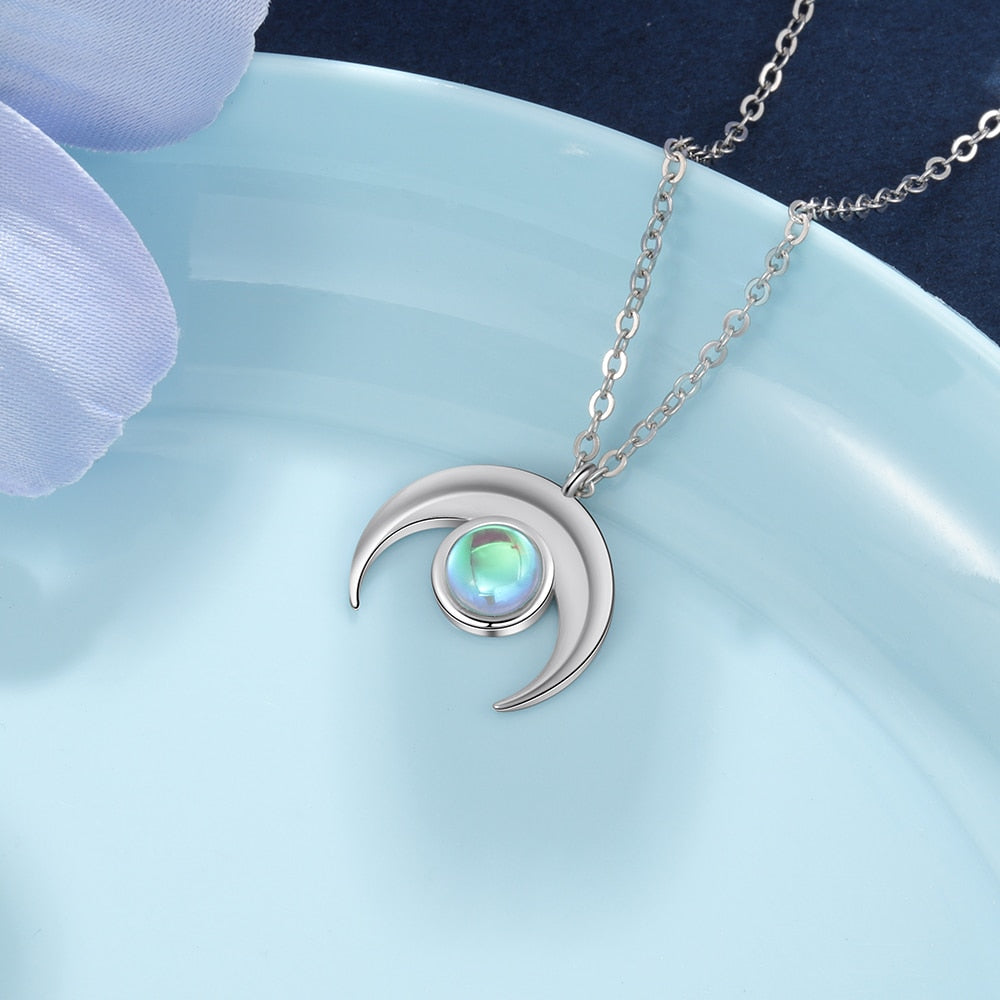Silver Color Moonstone Necklaces Cute Sun and Moon Necklaces Pendant Romantic Women's Neck Chain Fashion Jewelry Gift for Women