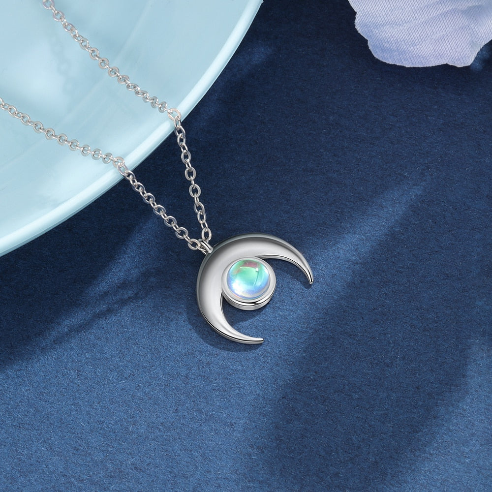 Silver Color Moonstone Necklaces Cute Sun and Moon Necklaces Pendant Romantic Women&#39;s Neck Chain Fashion Jewelry Gift for Women