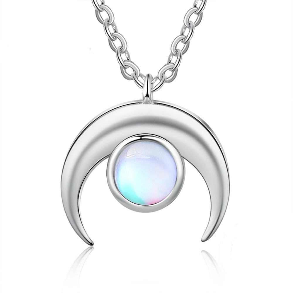 Silver Color Moonstone Necklaces Cute Sun and Moon Necklaces Pendant Romantic Women&#39;s Neck Chain Fashion Jewelry Gift for Women